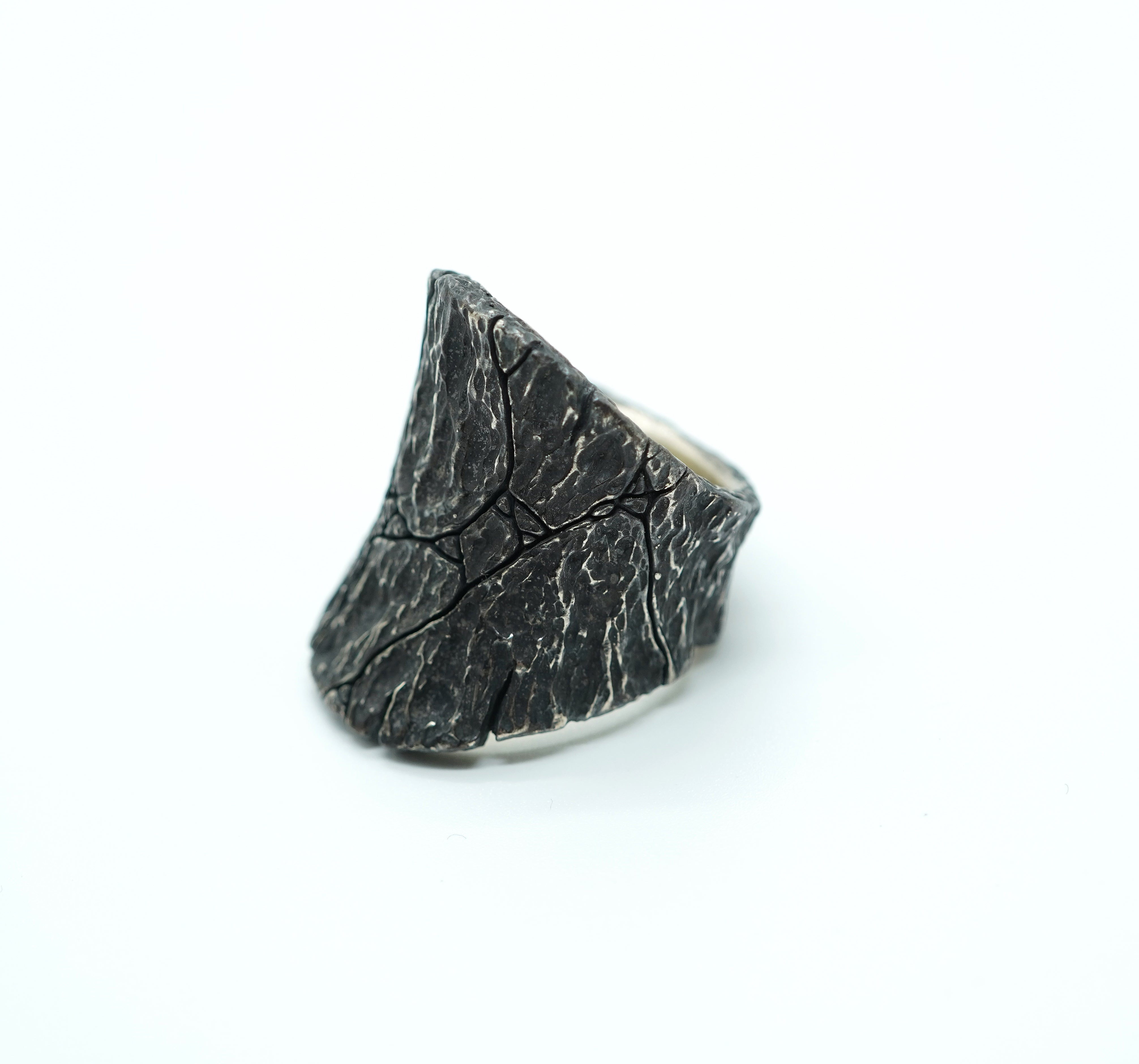 R-108 weatherin - sterling silver bold ring