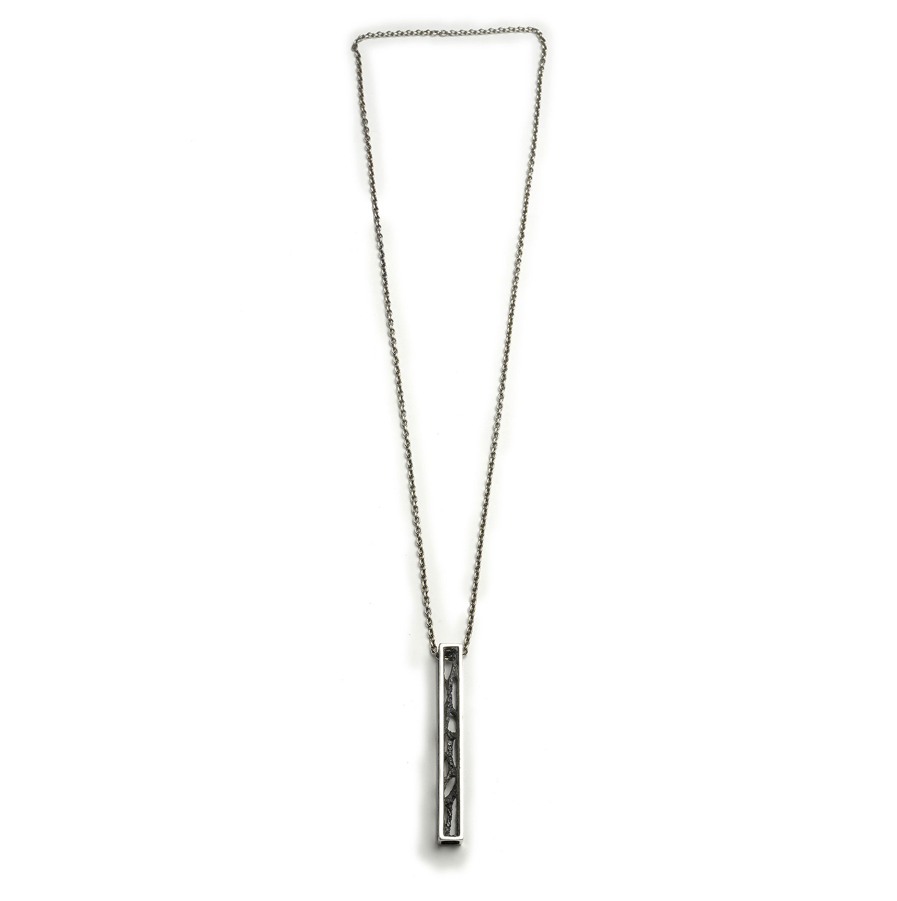 P-33 erosion - 75cm silver necklace