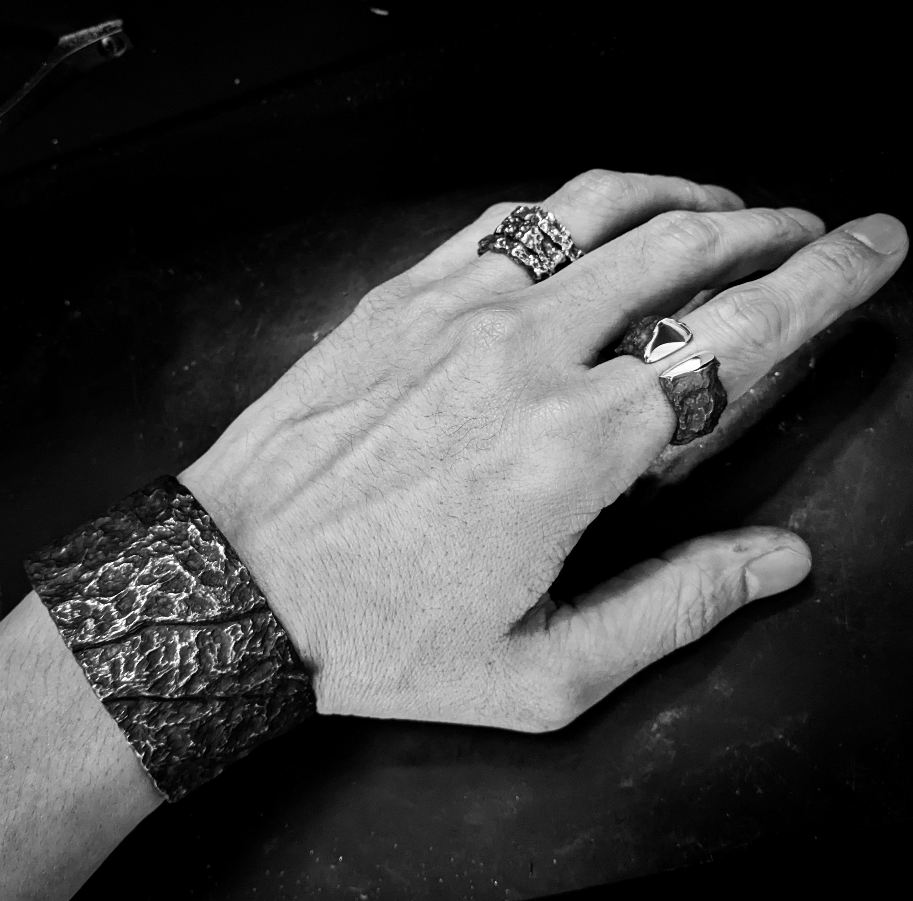 R-103 essence - sterling silver bold ring