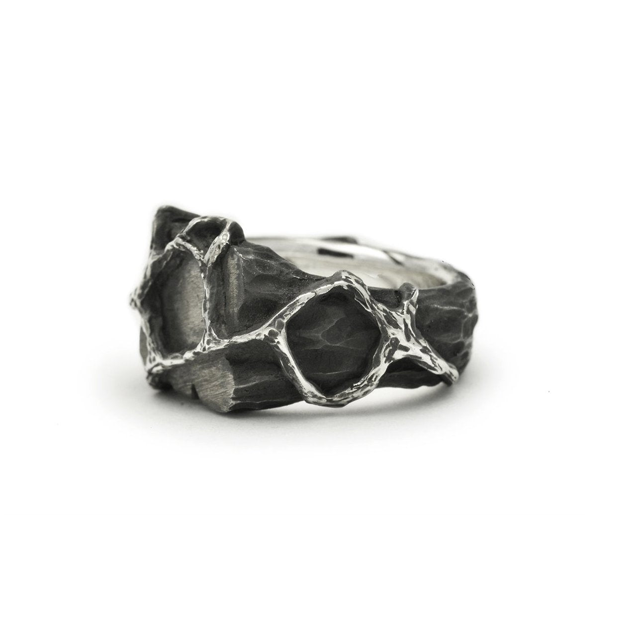 R-111 eiko- sterling silver ring