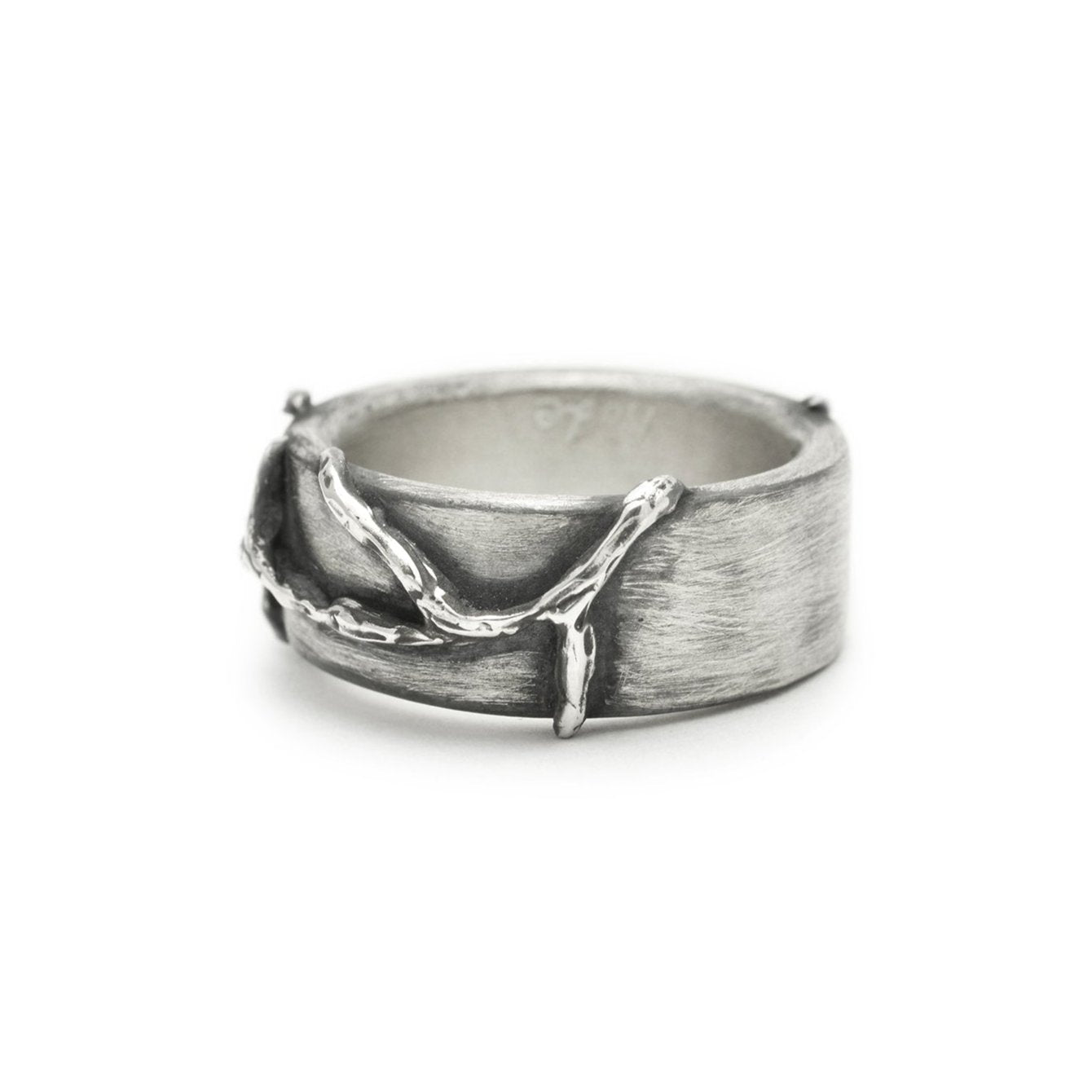 R-110 eiko- sterling silver ring