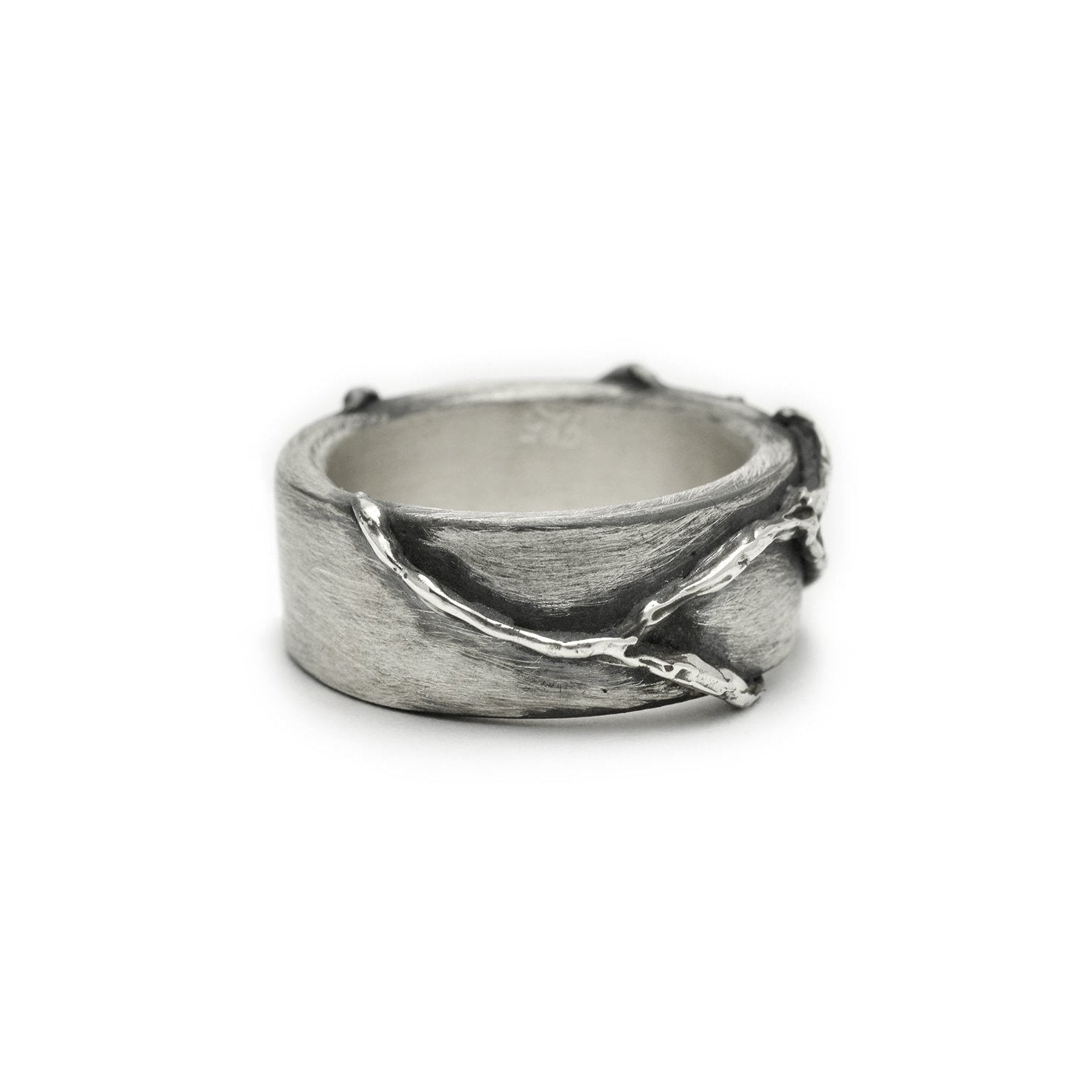 R-110 eiko- sterling silver ring