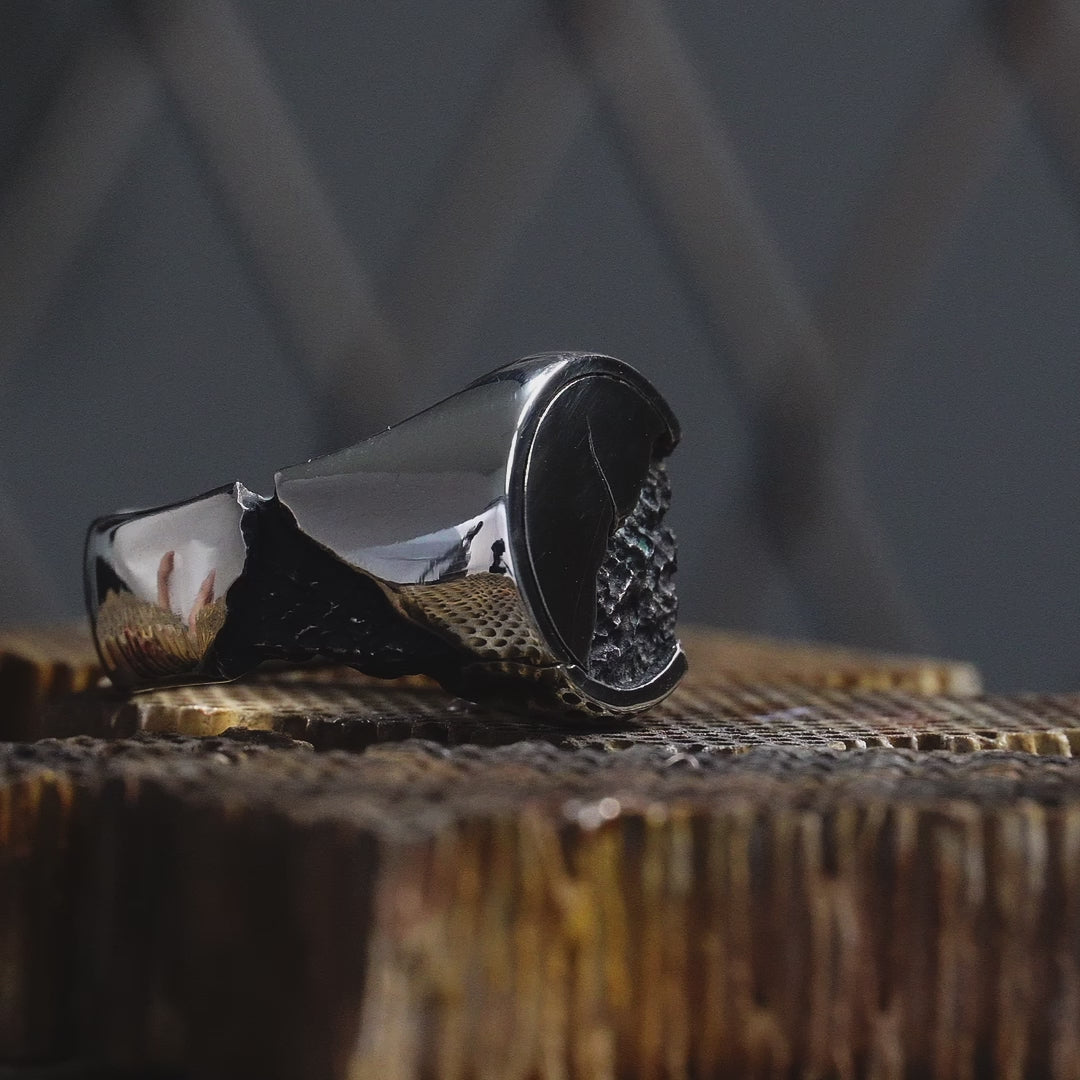 R-76 erosion - Round sterling silver signet ring